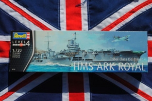Revell 05149 HMS ARK ROYAL + Tribel Class Destroyer